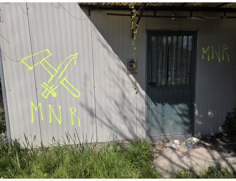 Scritte omofobe e neofasciste a Cassino, colpito laboratorio di pace