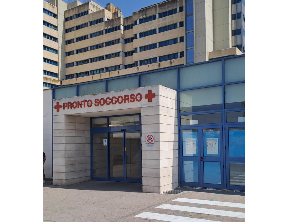 Sedicenne travolta sulle strisce a Cagliari, è gravissima