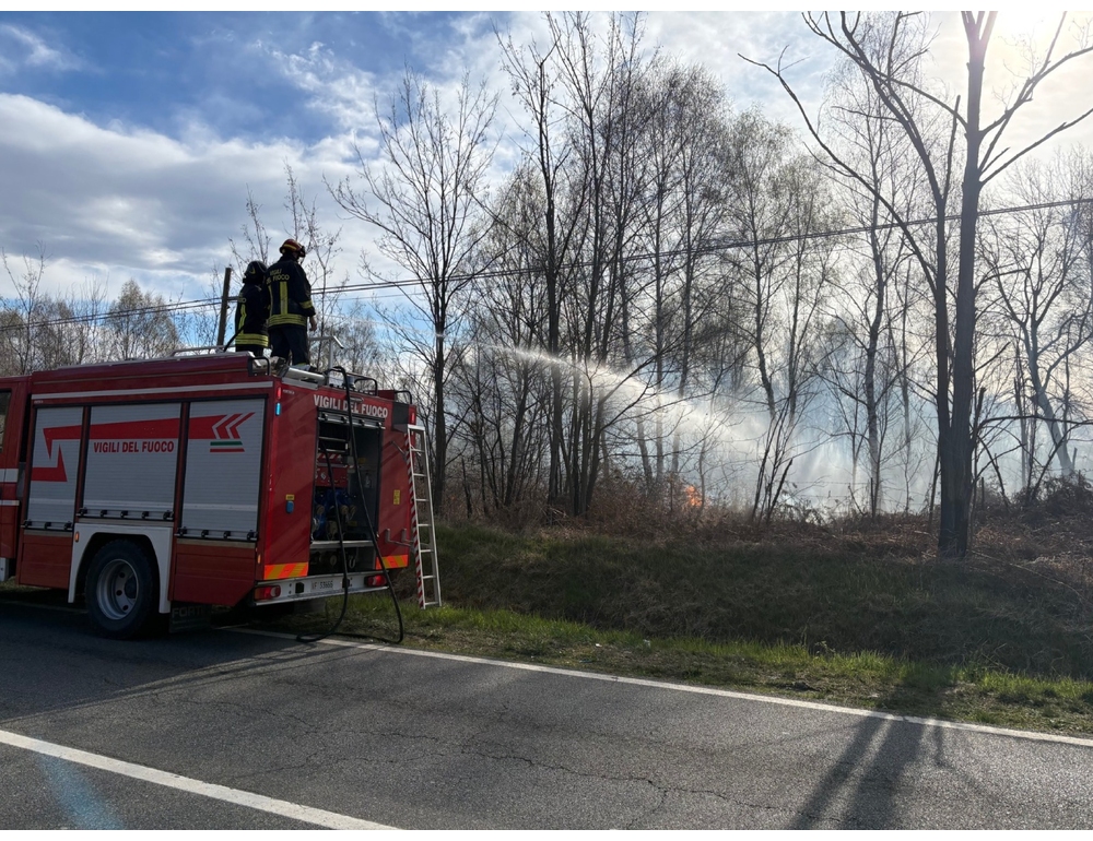 Spento il vasto incendio boschivo nella riserva naturale delle Vaude
