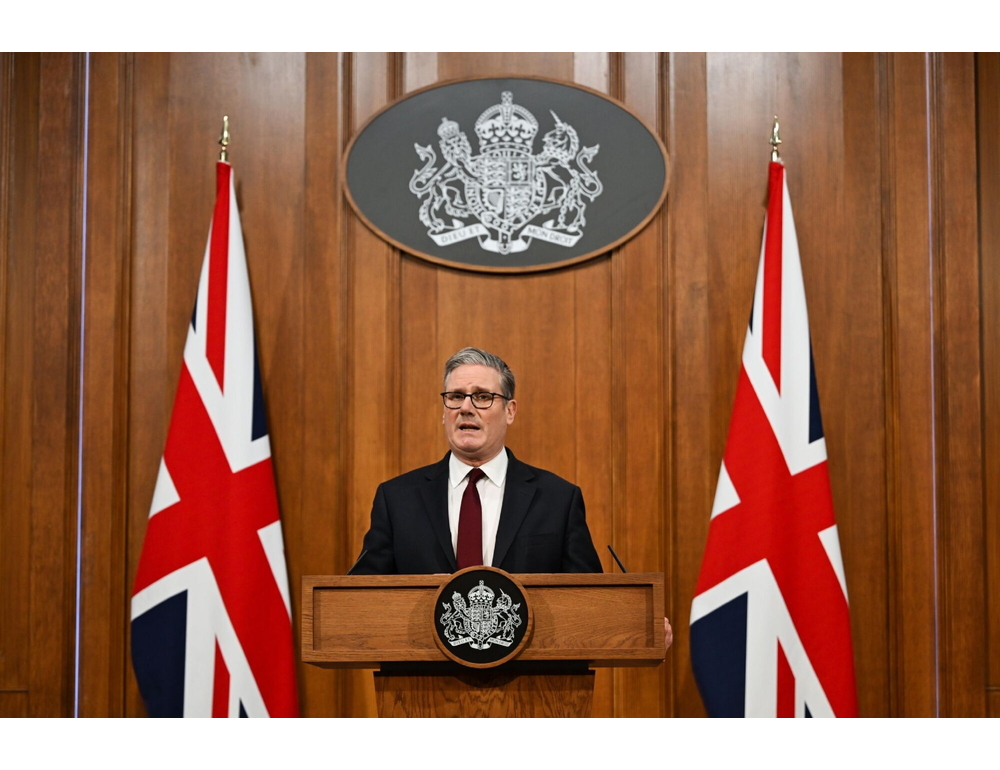 Starmer, la riapertura di Hormuz non può essere affidata a una missione Nato