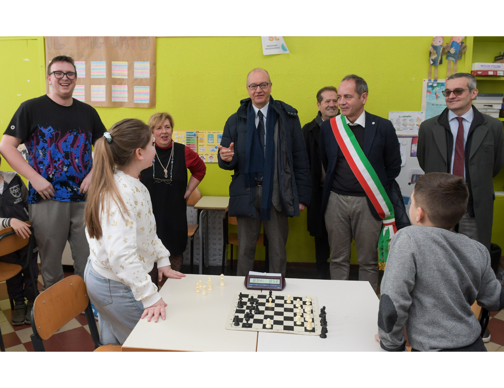 Studenti italiani a Dubai, ministro Valditara in stretto contatto con Maeci