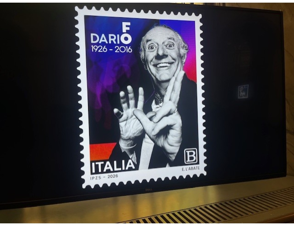 Svelato il francobollo per il centenario di Dario Fo