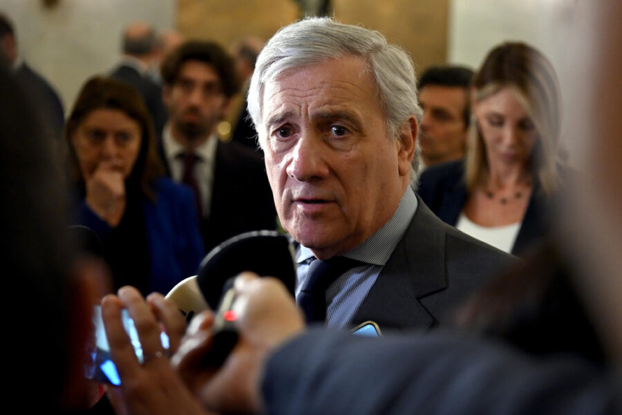 'Non mi pare siano missioni che si possono allargare a Hormuz'