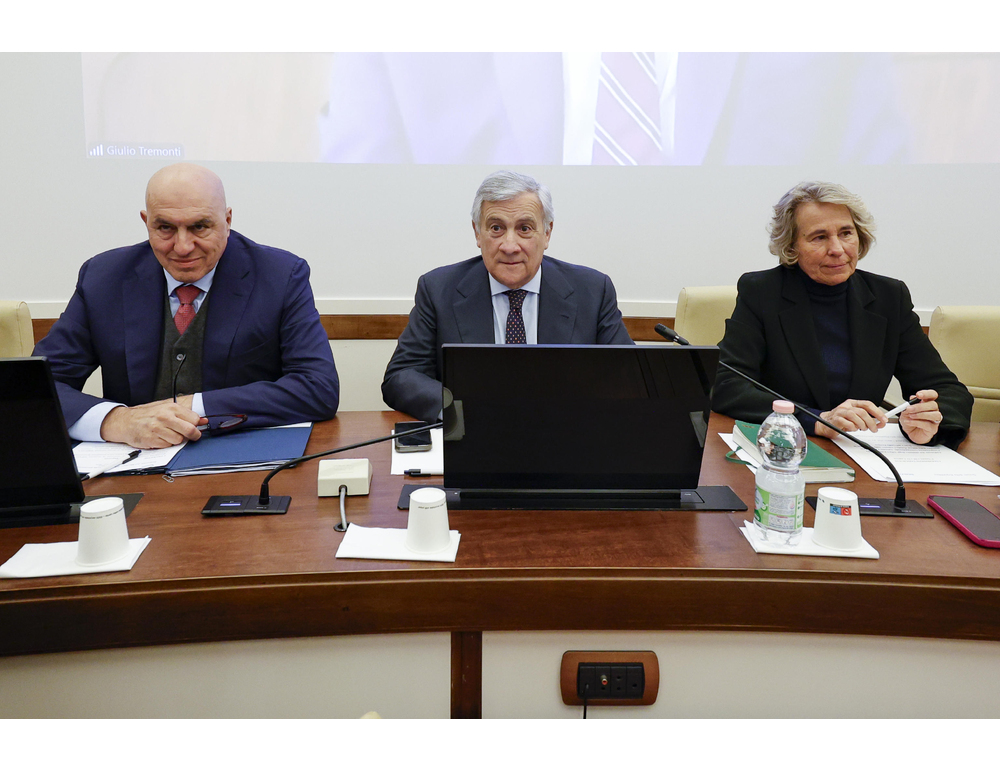 Tajani, obiettivo operazione Usa-Israele è la sicurezza anche dell’Ue