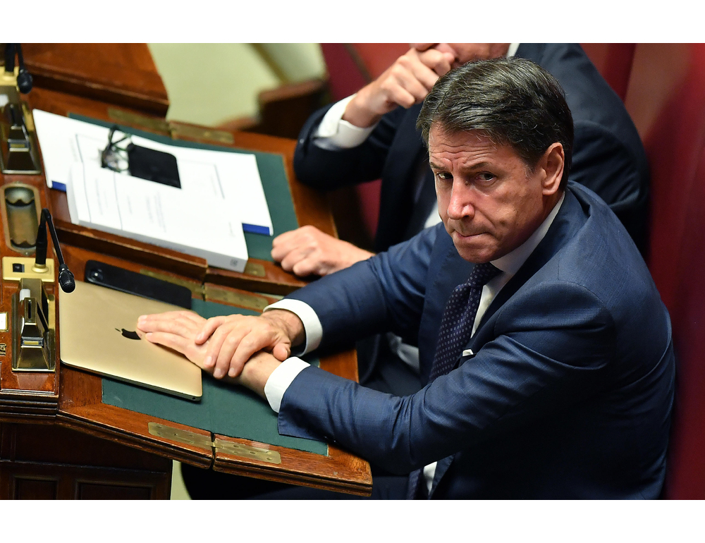 Tensione Tajani Conte. "Trump a me non mi chiama Tony, invece a te Giuseppi…"