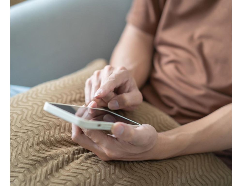 Truffa informatica a Novara, bonifici istantanei per 96mila euro