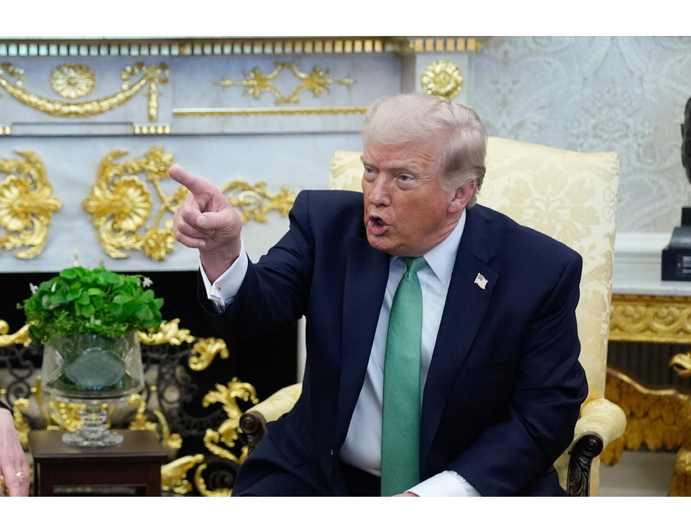 Trump attacca gli alleati Nato per l’Iran, ‘codardi, ce ne ricorderemo’