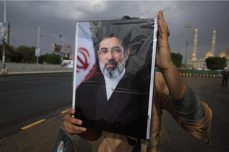 'Ci sono persone ancora in vita che sarebbero ottimi leader per l'Iran'