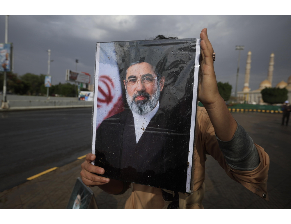 Trump, ‘non so nemmeno se Mojtaba Khamenei sia vivo’