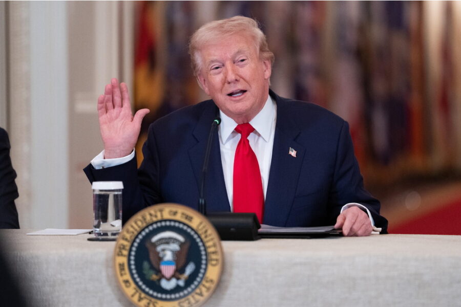 ANSATrump-rinunceremo-ad-alcune-sanzioni-per-le-turbolenze-sul-petrolio