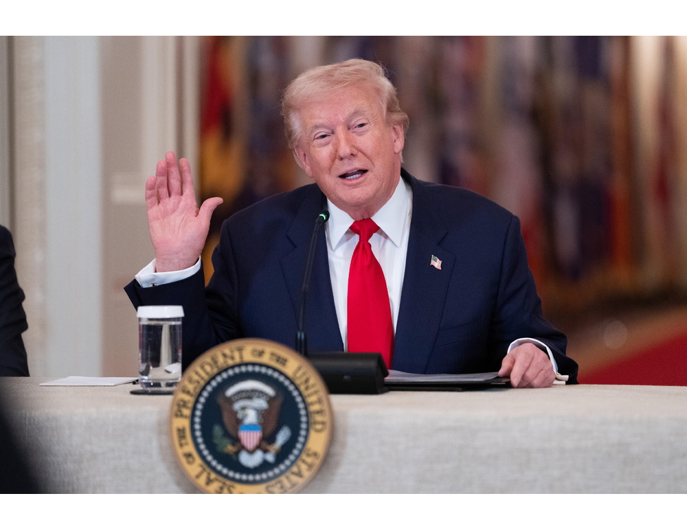 Trump, ‘rinunceremo ad alcune sanzioni per le turbolenze sul petrolio’