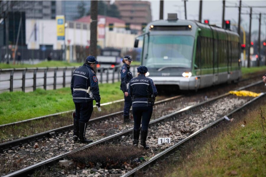 Il mezzo è stato subito bloccato dai carabinieri