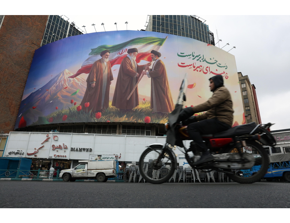 Tv Iran, a breve la Guida Suprema pronuncerà il suo primo messaggio