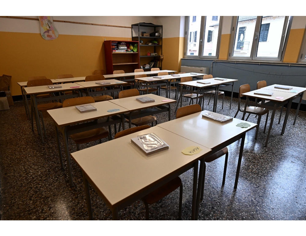 Uds, ‘albero caduto su una scuola a Roma ma gli studenti fatti entrare’