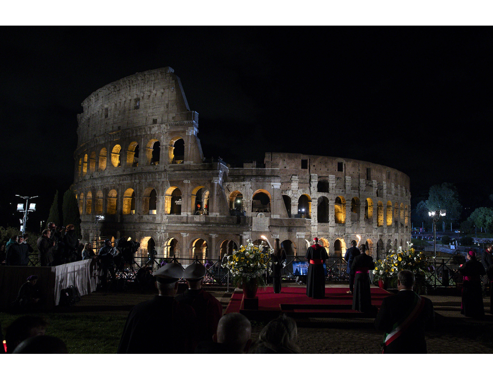 Via Crucis, sarà il Papa a portare la croce, meditazioni dalla Terra Santa