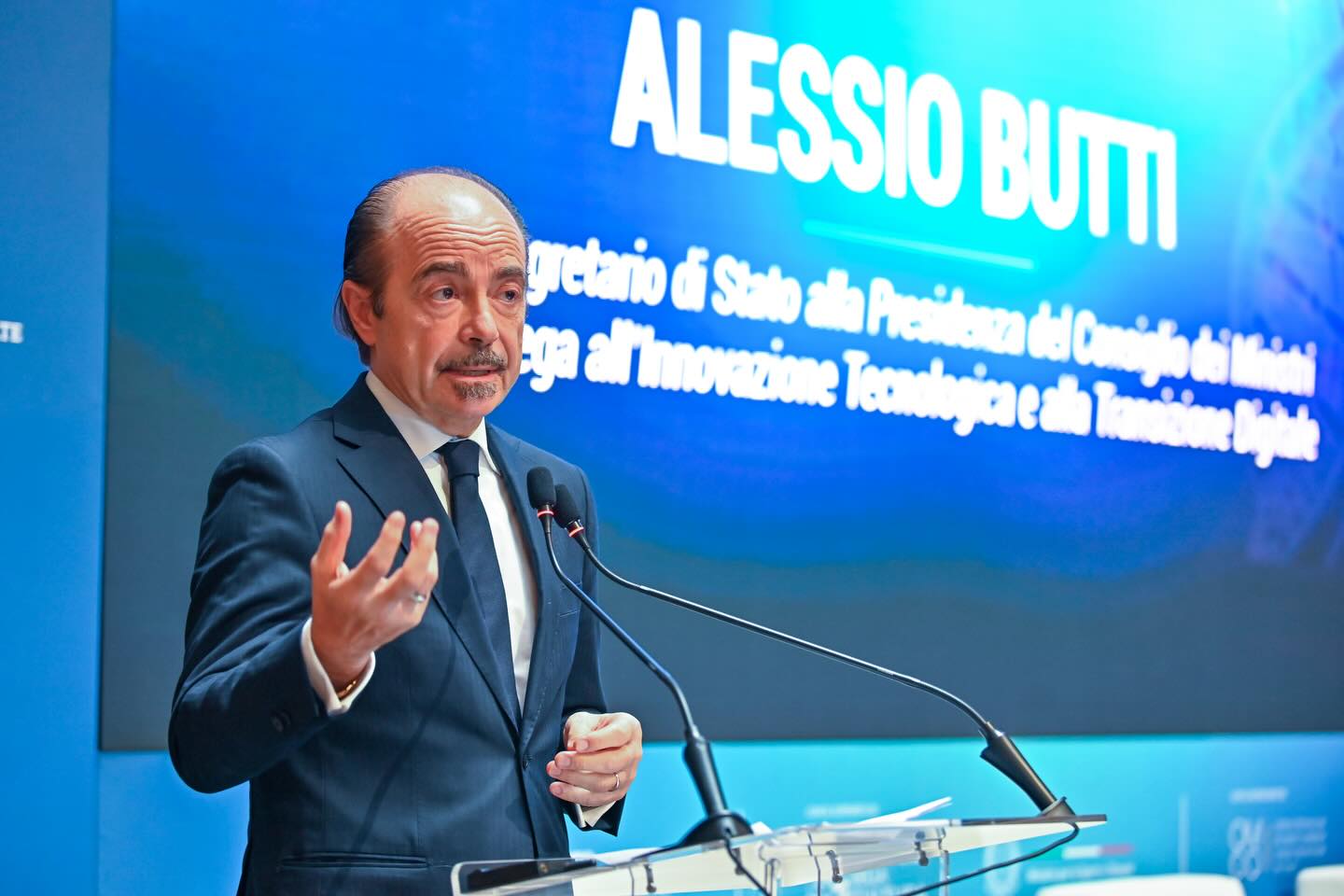 “Ha interpretato la politica in modo diretto, senza mediazioni”. Alessio Butti ricorda Umberto Bossi