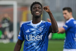 Ancora un grande Como: vittoria per 5-0 con il Pisa