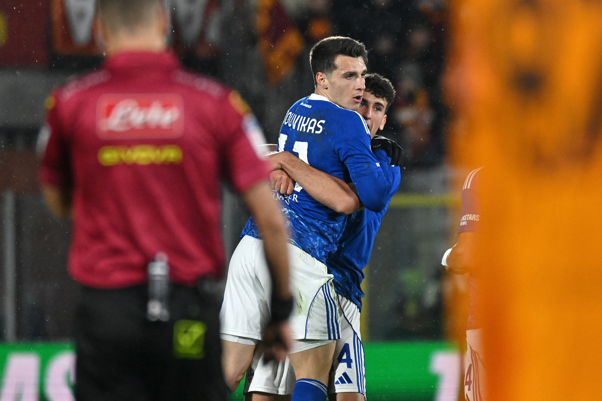 Bomber Douvikas: “La Champions? Io penso solo alla prossima partita”