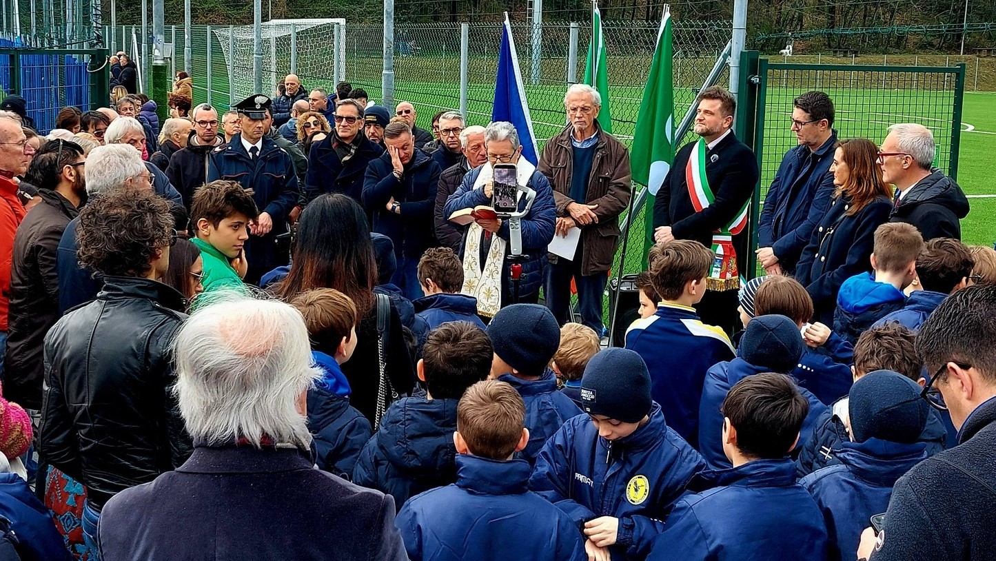 Nuovo campo sportivo di Capiago Intimiano, questa mattina l’inaugurazione