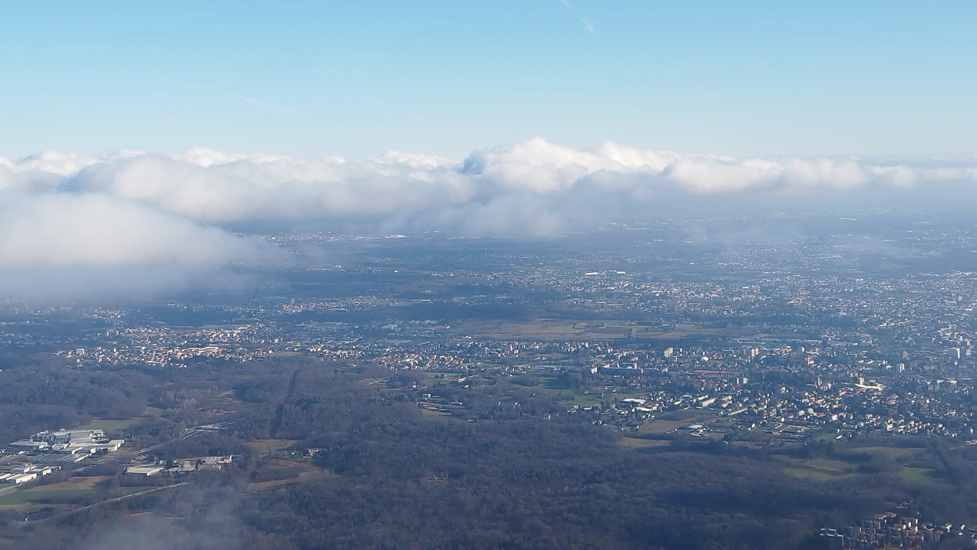 Fronte freddo dalle Alpi, nelle prossime ore atteso in Lombardia un forte vento