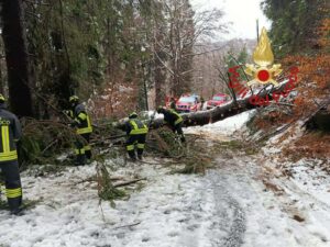 Maltempo con neve, disagi e problemi in Valle Intelvi