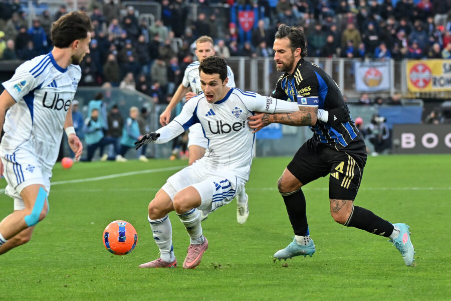 Polemiche fuori dalla porta, il Como pensa a se stesso e al match contro il Pisa