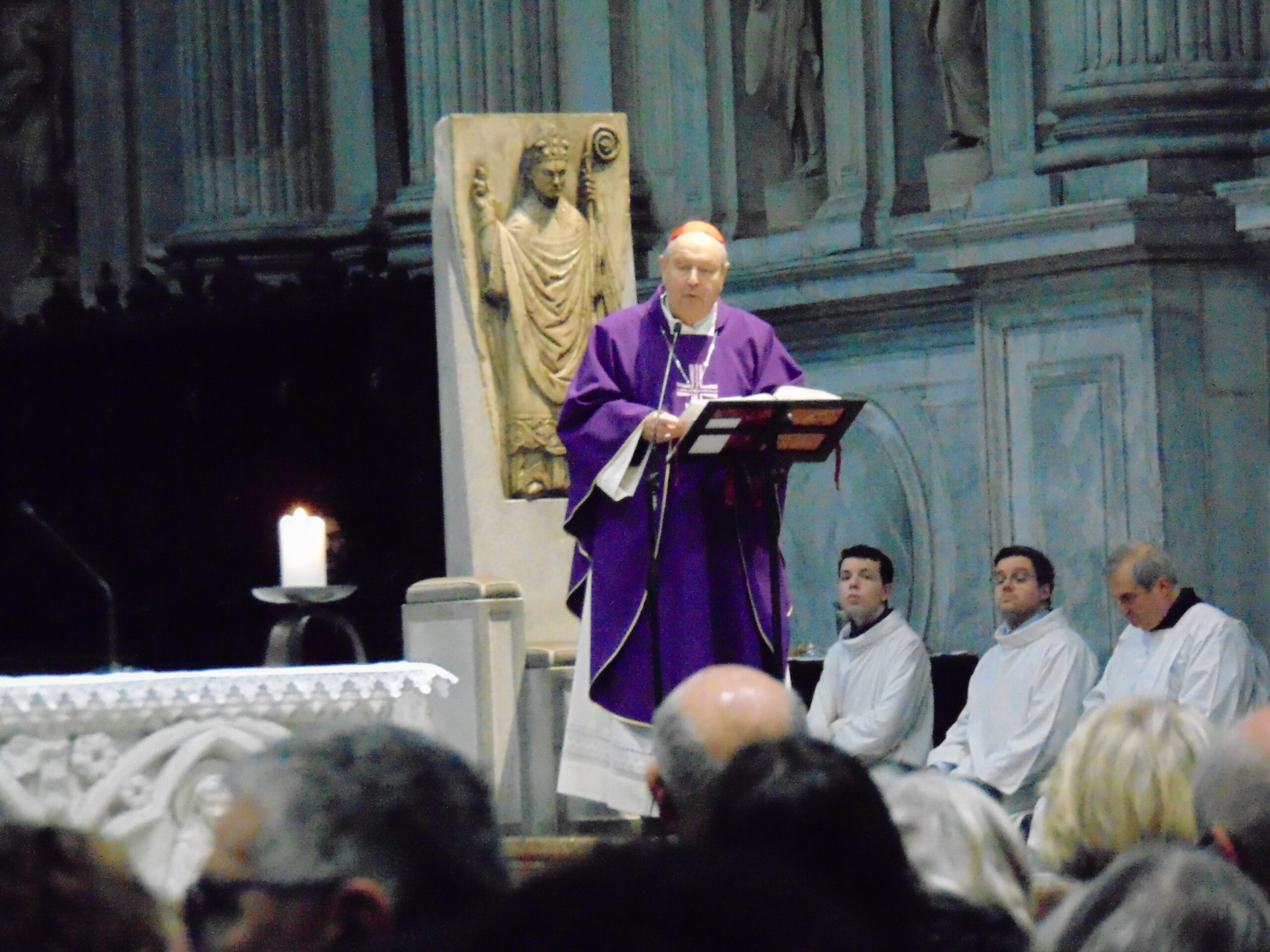 Anche a Como giornata di digiuno e penitenza. Il cardinale Cantoni: “Chiediamo il dono della pace”