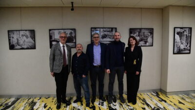 Palazzo Pirelli, nella mostra “#nessunafase” le immagini dalle terapie intensive del lockdown di Fabio Oriani