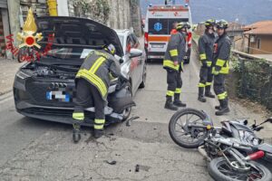 Pognana Lario: incidente tra auto e moto, 32enne in ospedale
