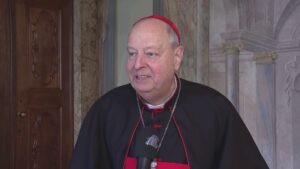 L’intervista al cardinale Cantoni. L’annuncio e il messaggio ai fedeli per Pasqua: “Siate artigiani della pace”