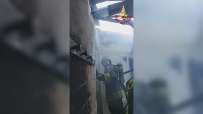 Bellagio, incendio al tetto si estende all’appartamento sottostante. Quattro evacuati