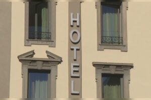 Ponte di Pasqua, la soddisfazione degli albergatori. Dadati: “Numeri da tutto esaurito, ma navighiamo a vista”