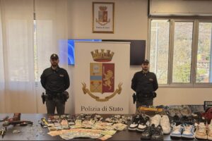 Furti nelle case, sgominata banda di sudamericani, quattro fermati dalla polizia