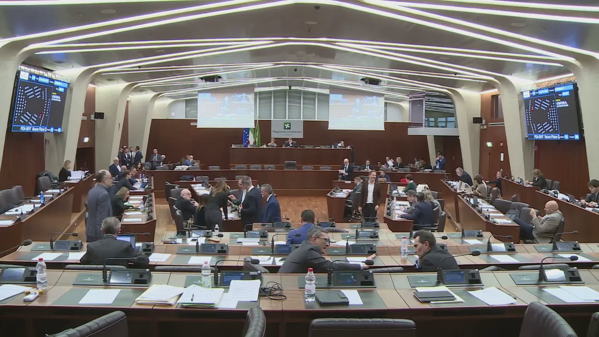 Tassa sulla salute, ennesimo rinvio in Regione. Orsenigo: “Sertori non disponibile. Martedì la mozione”