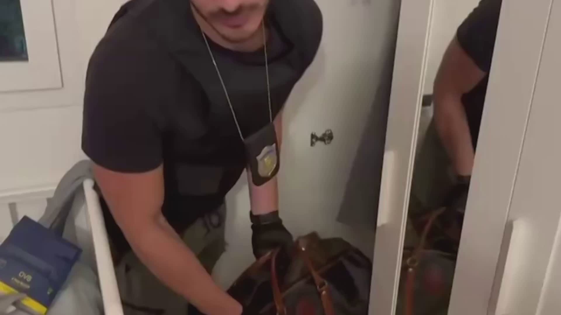 Sgominata banda di ladri sudamericani: nel loro appartamento oro, borse griffate e orologi di lusso