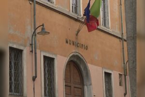 Comune di Como e “caso Noseda”, Fratelli d’Italia e Pd all’attacco