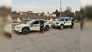 Cantù, aggredisce il capotreno e sfascia il vagone con un bastone. Arrestato 50enne