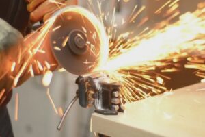 Lombardia, esplode la cassa integrazione straordinaria. +72,8% in provincia di Como. A Varese i dati peggiori