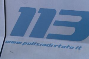 Rapina in posta a Erba, sgominata la banda. Bottino da 720 euro, cinque in azione