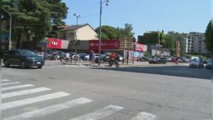 Como, ubriaco al supermercato rompe una bottiglia e non paga: denunciato 22enne tunisino