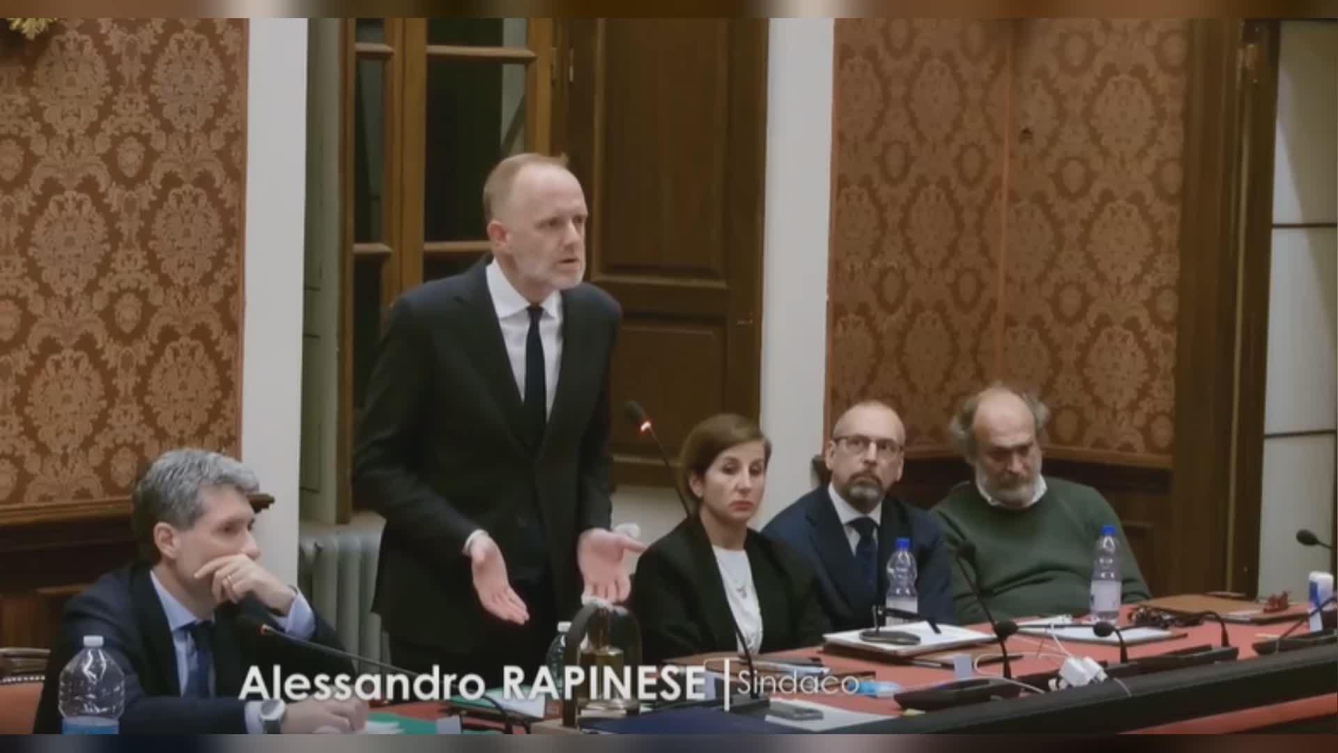 Comune di Como, polemiche in aula. Bocciata la sfiducia a Bodero Maccabeo