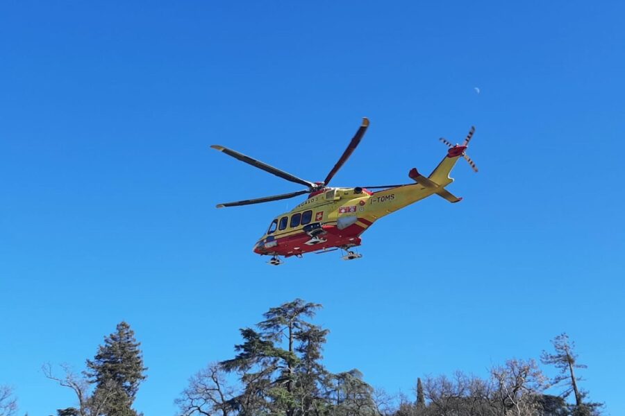 Aveva 8 anni. Scontro con un'auto sull'A21 ad Asti