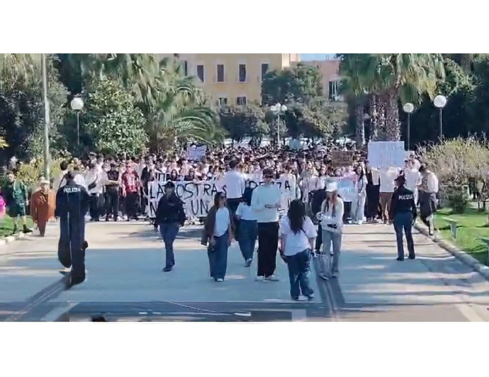 12enne uccisa da un albero, corteo studenti ‘sicurezza non è un optional’