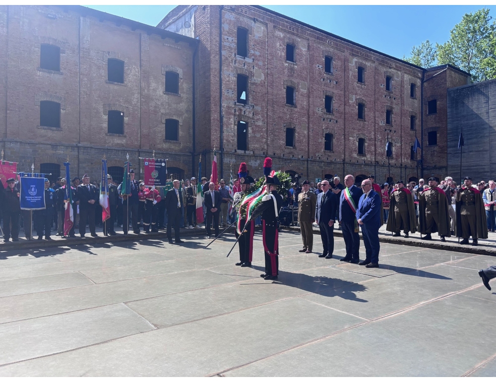 25 aprile, deposte corone alla Risiera di San Sabba a Trieste