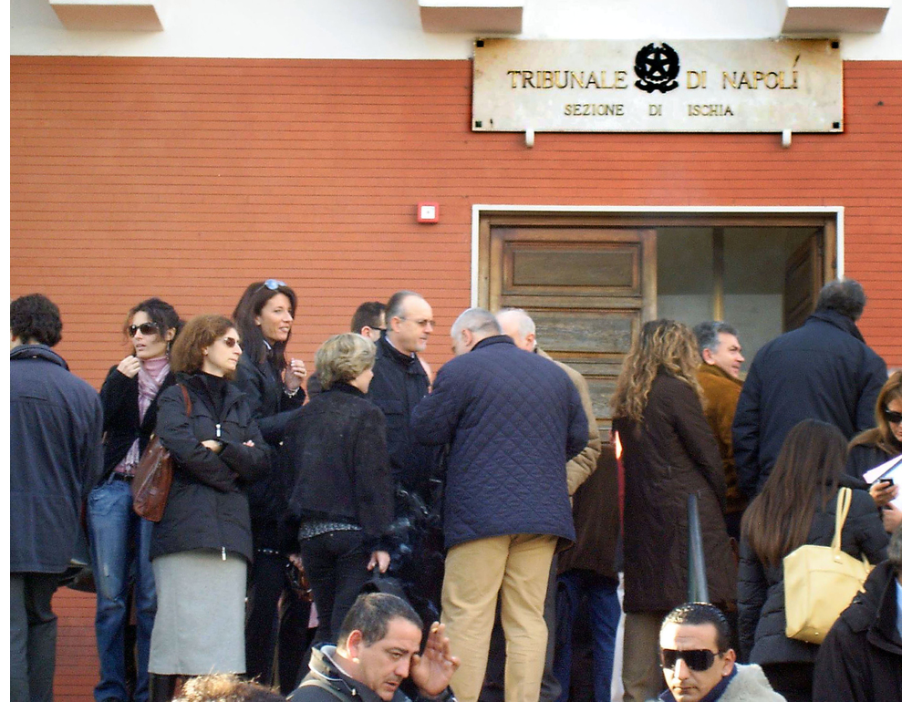 A Ischia petizione per revoca cittadinanza a Delmastro