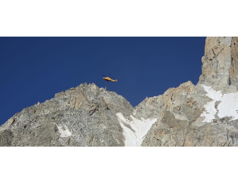 Alpinista muore travolto da una frana di sassi, illesi due compagni