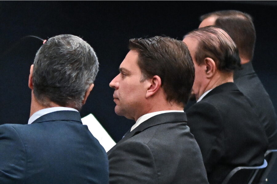 Attesa decisione su asilo e posizione migratoria dell'ex capo dell'intelligence verde-oro