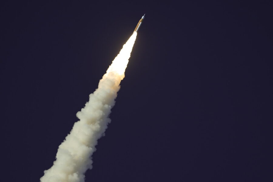 Gli astronauti hanno avviato l'accensione