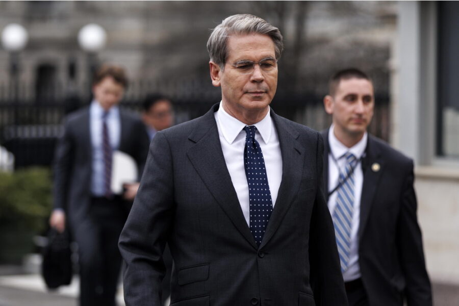 Bessent, nessuna proroga sulle esenzioni dalle sanzioni sul petrolio russo