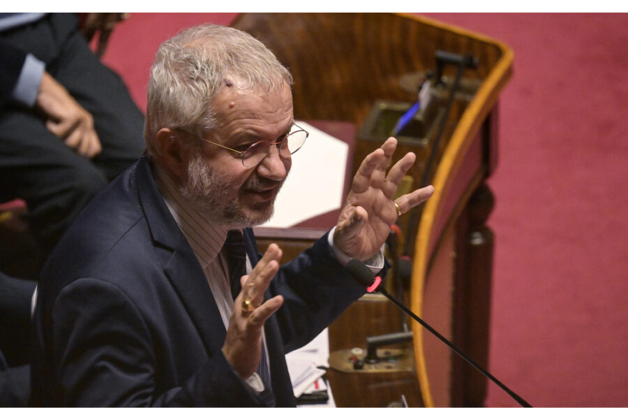 "Insisteremo perchè tale eventualità sia dentro risoluzione. FI? Discuteremo".